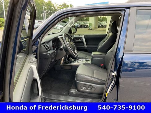 Used 2024 Toyota 4Runner SR5 Premium w/ Moonroof Package AWD/4WD image 31