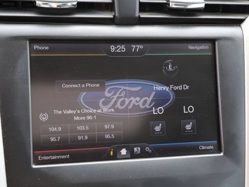 Used 2015 Ford Fusion SE w/ Equipment Group 502A FWD image 31