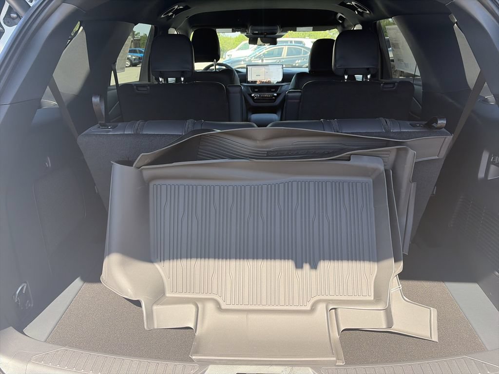 New 2026 Ford Explorer ST-Line w/ ST-Line Street Pack RWD image 31