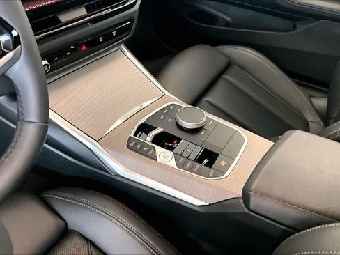 Used 2025 BMW 430i Coupe w/ Convenience Package RWD image 14