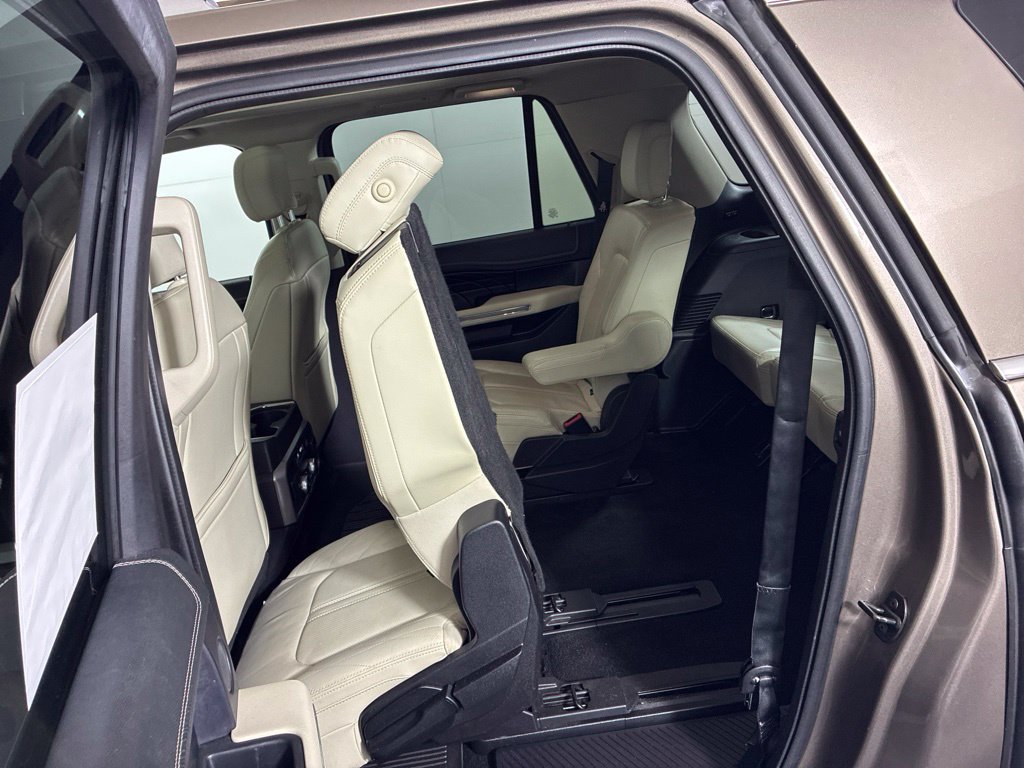 Used 2019 Ford Expedition Max Platinum RWD image 33