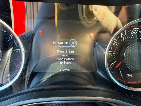 Used 2021 Dodge Challenger SXT RWD image 14