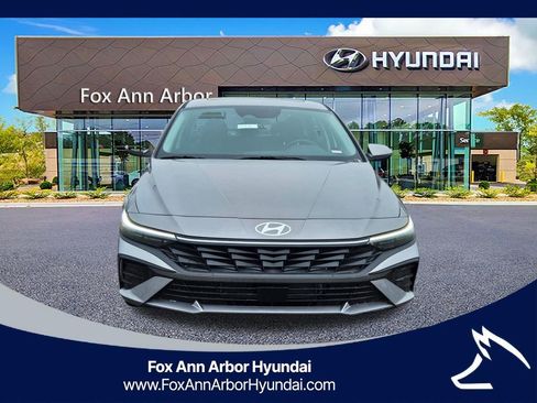 New 2026 Hyundai Elantra Limited FWD image 8