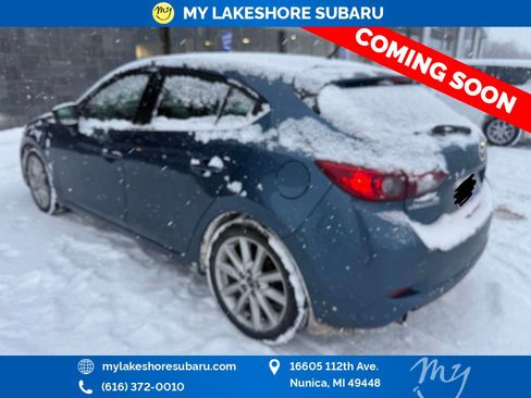 Used 2017 MAZDA MAZDA3 Touring image 5