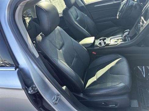 Used 2014 Ford Fusion Titanium image 25