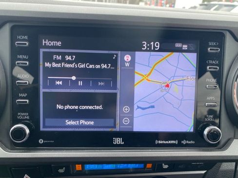 Used 2022 Toyota Tacoma TRD Off-Road image 23