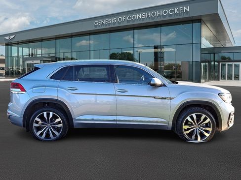Used 2023 Volkswagen Atlas Cross Sport SEL Premium R-Line AWD/4WD image 7