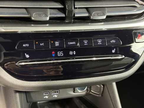 New 2026 Buick Envista Avenir image 23