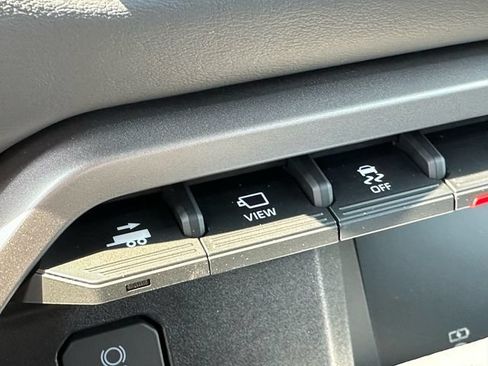 New 2026 Toyota Tundra Platinum AWD/4WD image 18