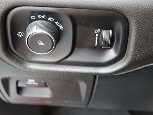 Used 2022 RAM 1500 Tradesman AWD/4WD image 22