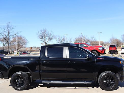 Used 2019 Chevrolet Silverado 1500 LT Trail Boss image 9