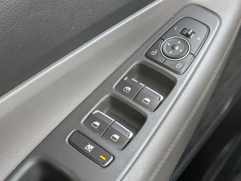 Used 2020 Hyundai Santa Fe SE AWD/4WD image 13