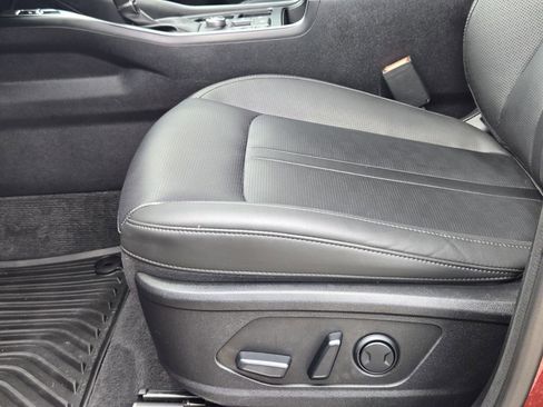 Used 2025 Kia Sorento S image 23