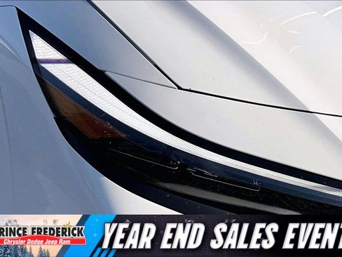 Used 2025 Hyundai Elantra Limited image 26