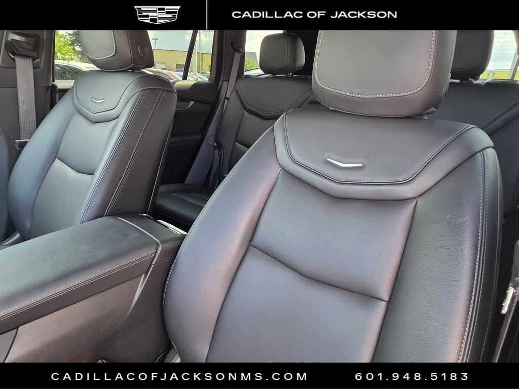 Certified 2024 Cadillac XT6 Luxury FWD image 19
