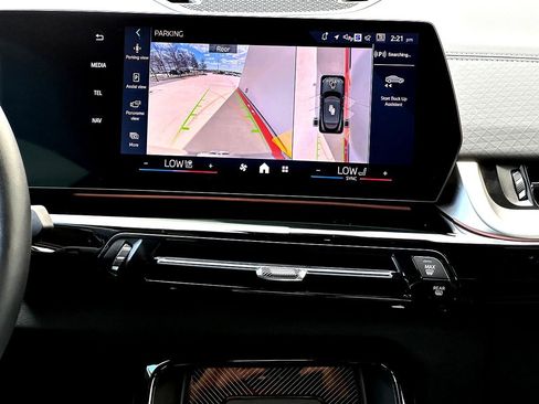 Certified 2025 BMW X2 xDrive28i AWD/4WD image 28