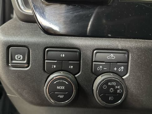 Certified 2025 Chevrolet Silverado 2500 LT w/ Convenience Package image 15