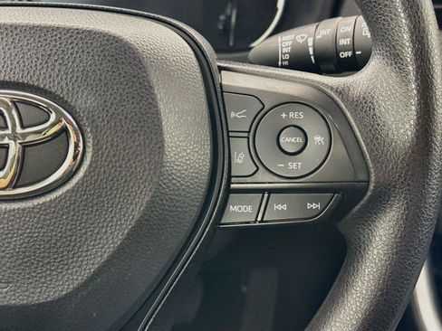 Certified 2024 Toyota RAV4 XLE AWD/4WD image 18