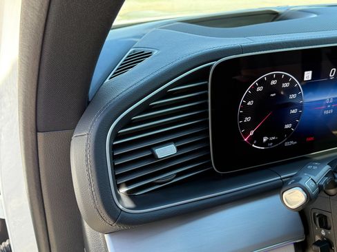 Used 2025 Mercedes-Benz GLS 450 4MATIC, w/ HUD, TRAILER HITCH, image 72