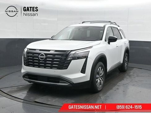 New 2026 Nissan Pathfinder SL image 6