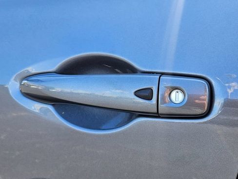 Used 2023 Nissan Kicks SV FWD image 9