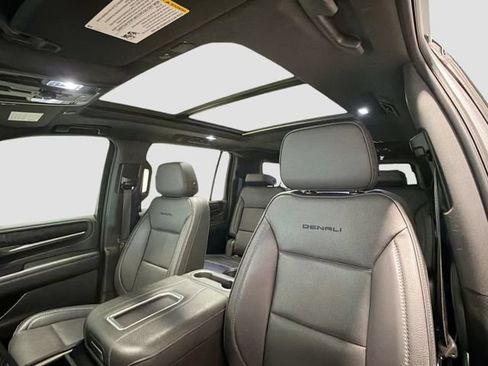 Certified 2022 GMC Yukon XL Denali AWD/4WD image 21