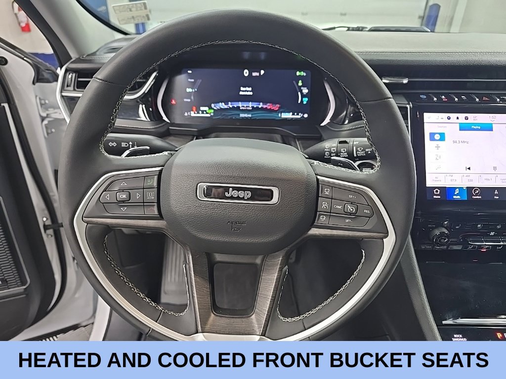 Used 2023 Jeep Grand Cherokee 4WD 4xe w/ Luxury Tech Group II image 24
