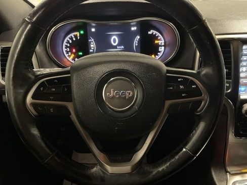 Used 2018 Jeep Grand Cherokee Altitude image 22