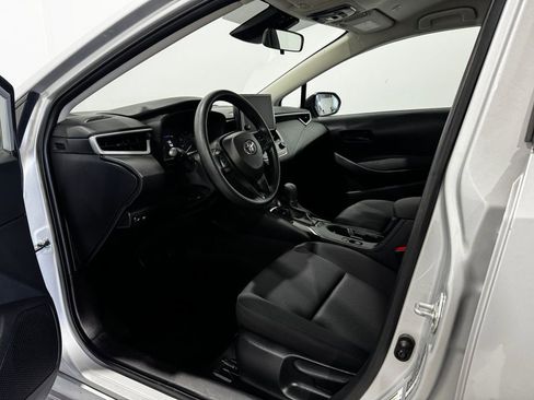 Used 2023 Toyota Corolla LE FWD image 15