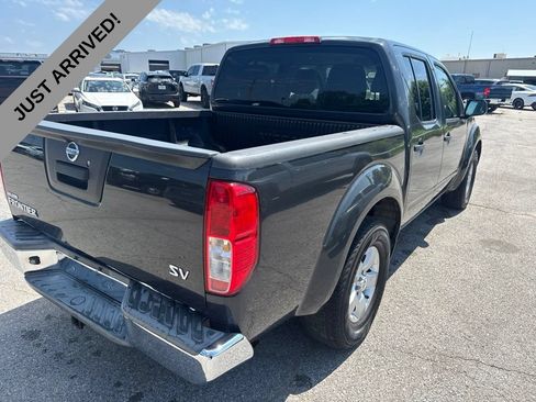 Used 2013 Nissan Frontier SV RWD image 5