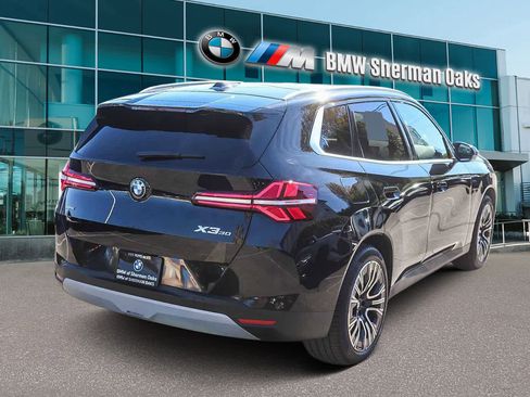 Used 2025 BMW X3 xDrive30i w/ Convenience Package image 4