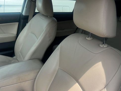 Used 2019 Subaru Outback 2.5i Limited AWD/4WD image 9