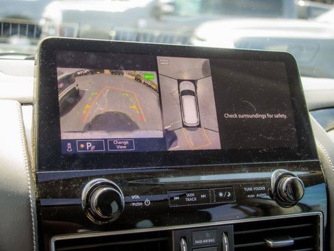 Used 2022 INFINITI QX80 Luxe w/ All-Season Package RWD image 21