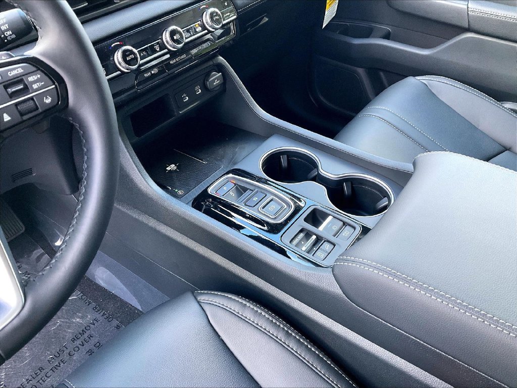 New 2026 Honda Pilot Touring image 13