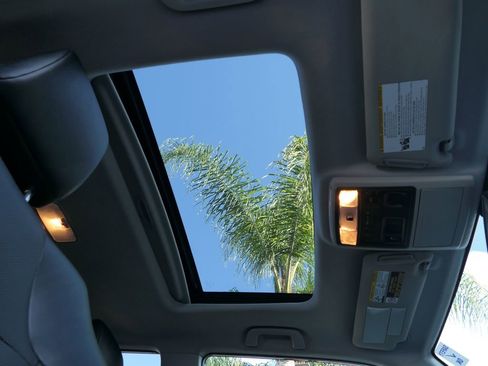 Used 2022 Toyota 4Runner Limited RWD image 29