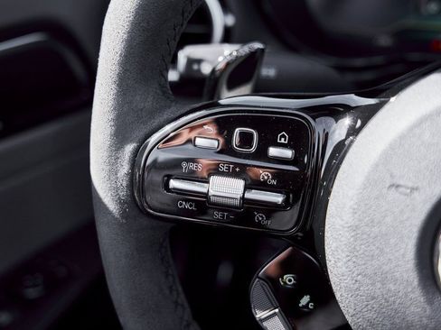 Used 2020 Mercedes-Benz AMG GT R image 59