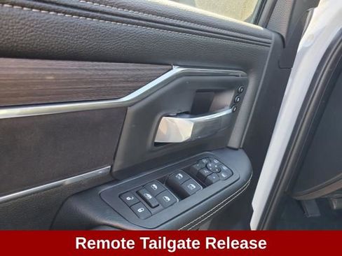 Used 2025 RAM 2500 Laramie image 10
