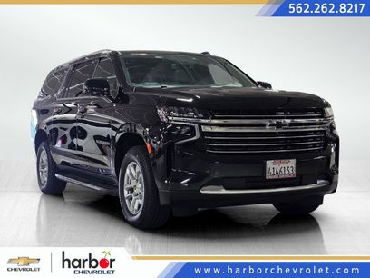 Used 2022 Chevrolet Suburban LT w/ Luxury Package