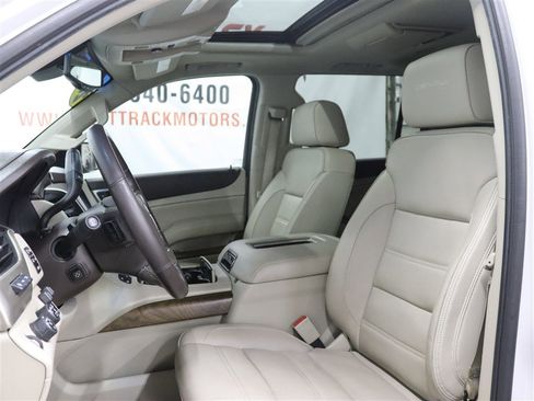 Used 2020 GMC Yukon XL Denali w/ Denali Ultimate Package AWD/4WD image 9