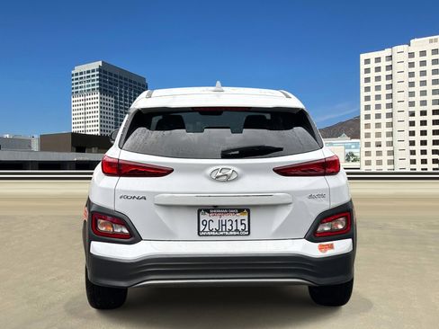 Used 2020 Hyundai Kona Limited image 4