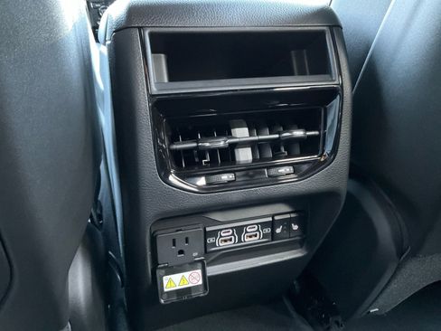 New 2025 Jeep Grand Cherokee Limited AWD/4WD image 32