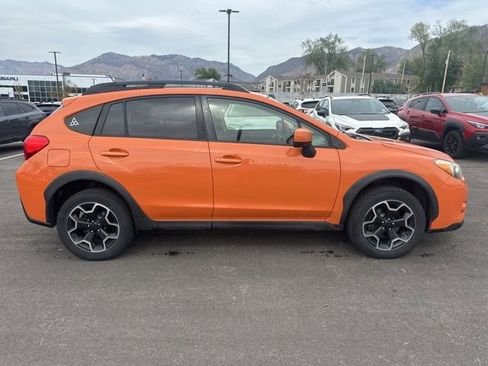 Used 2014 Subaru Crosstrek 2.0i Premium AWD/4WD image 2