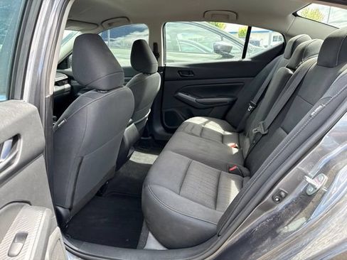 Used 2024 Nissan Altima 2.5 SV FWD image 34