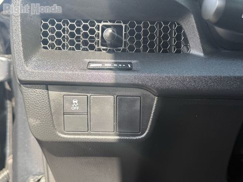 Used 2025 Honda CR-V LX image 15