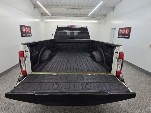 Used 2019 Ford F250 XL w/ Power Equipment Group RWD image 7