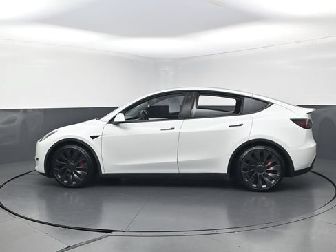Used 2022 Tesla Model Y Performance AWD/4WD image 15