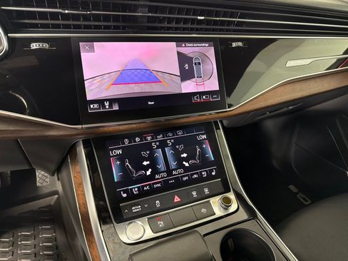 Used 2019 Audi Q8 Premium Plus AWD/4WD image 18