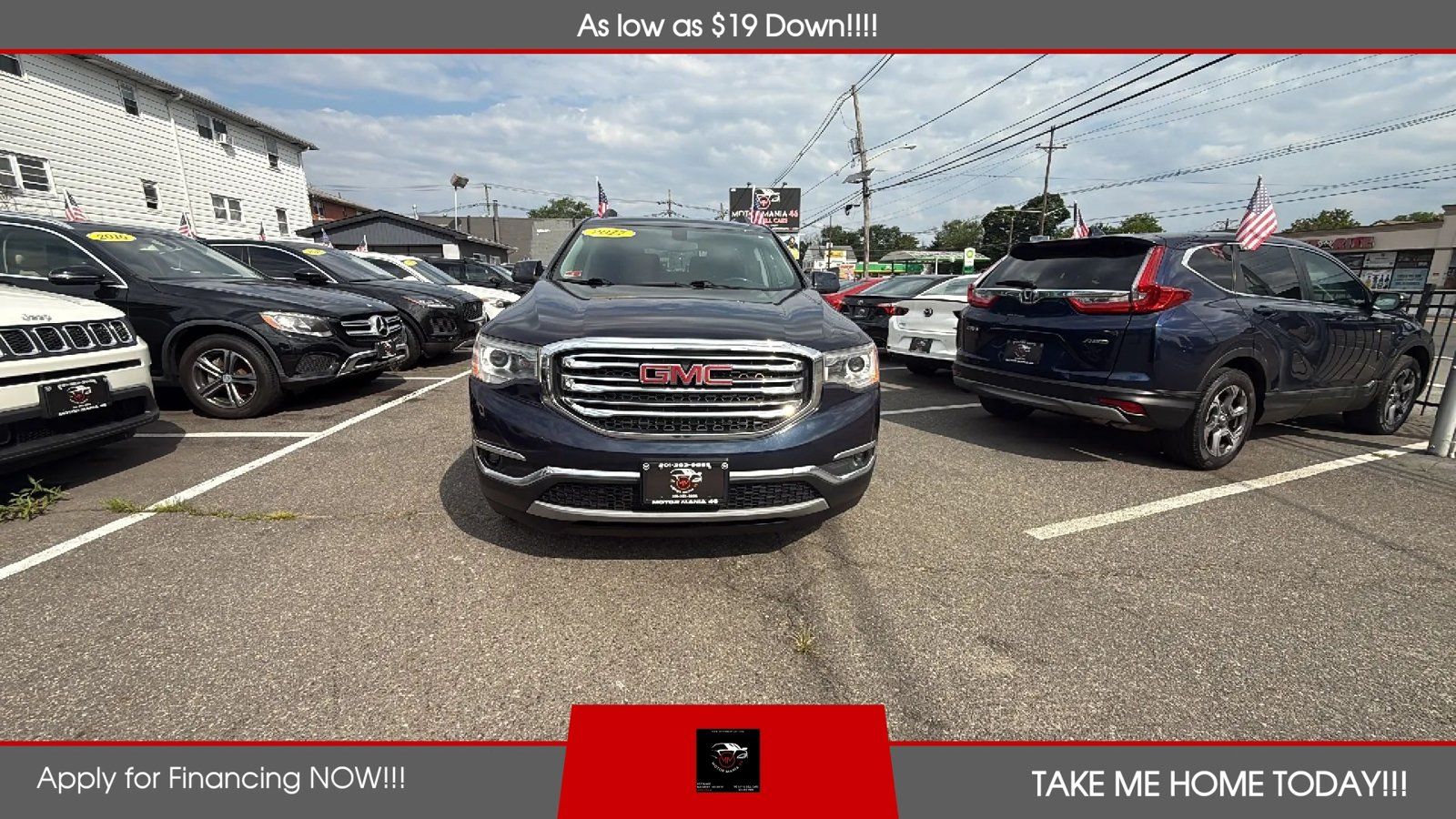 Used 2017 GMC Acadia SLE AWD/4WD image 1
