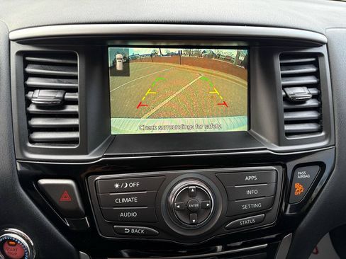 Used 2020 Nissan Pathfinder SV FWD image 46