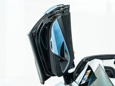 Used 2022 McLaren 765LT RWD image 35